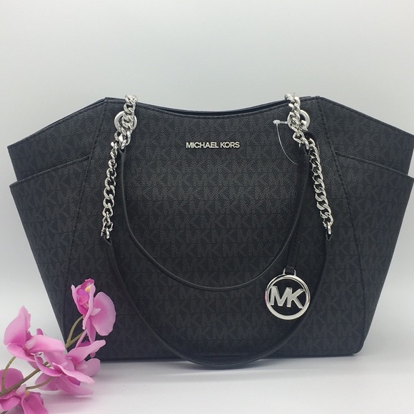 Michael Kors Handbags - MICHAEL KORS LG CHAIN SHLDR TOTE BLACK